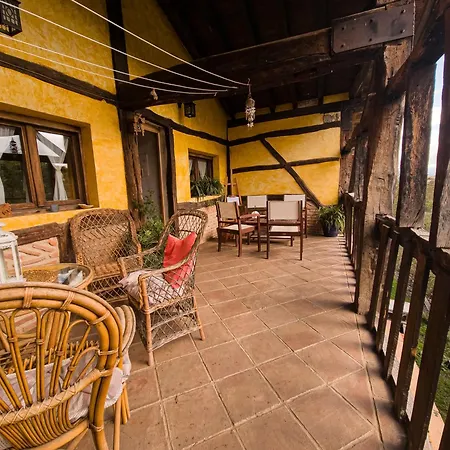 Bideartean, Caserío Vasco, Recién Reformado