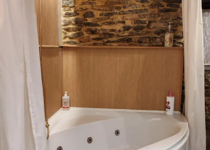 Bideartean, Caserío Vasco, Recién Reformado