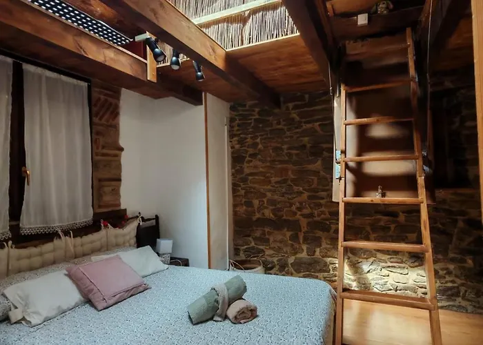 Bideartean, Caserío Vasco, Recién Reformado