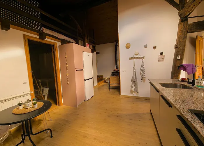 Bideartean, Caserío Vasco, Recién Reformado *